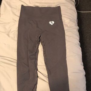 Women’s Best Charcoal 7/8 leggings